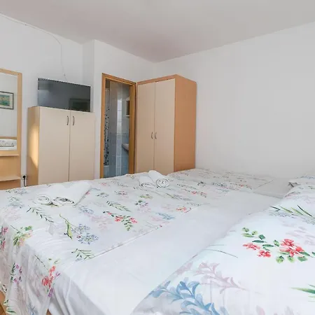 And Nevenka Apartment *