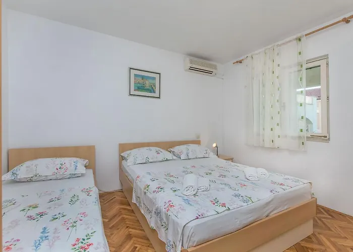 Apartmán And Nevenka