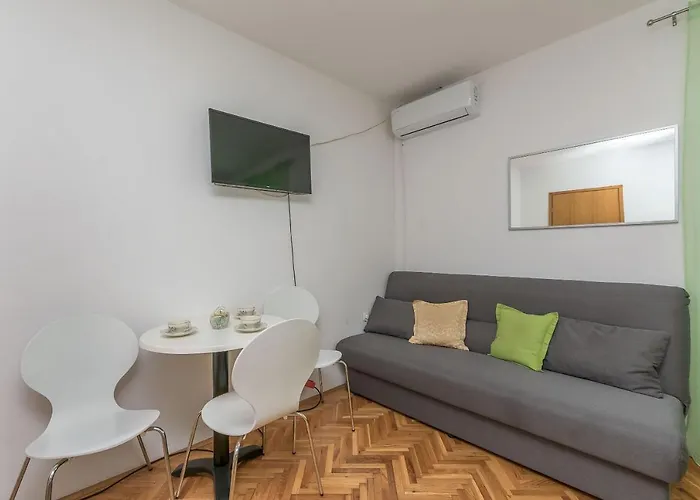 And Nevenka Makarská